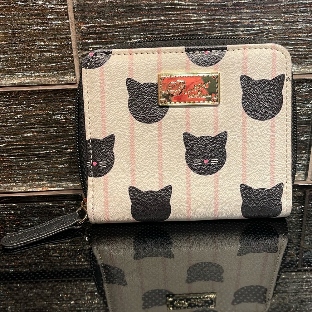 Luv Betsey Johnson Cute Kitty Cat Wallet Pink Striped Card Holder Cash Wallet
